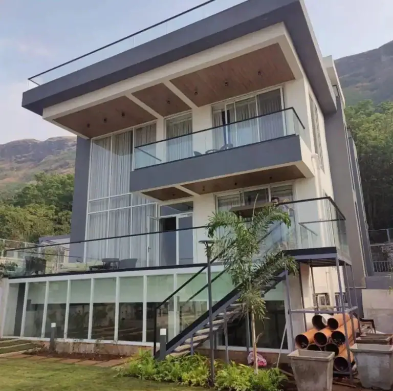 Balustrada sticla balcon pret