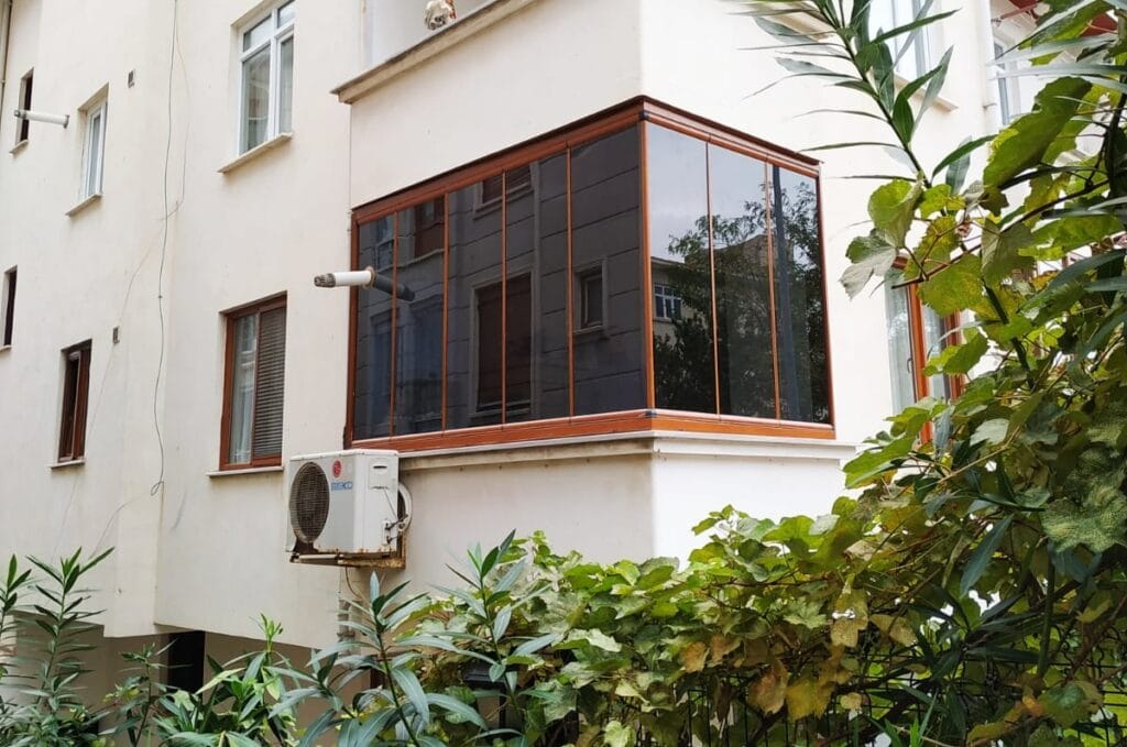 Geamuri glisante balcon pret