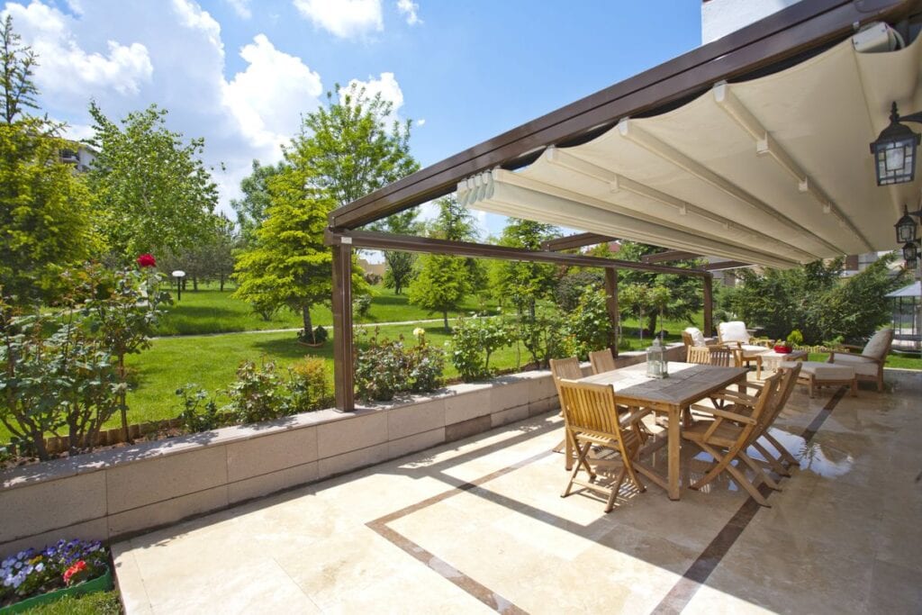 Pergola retractabila terasa