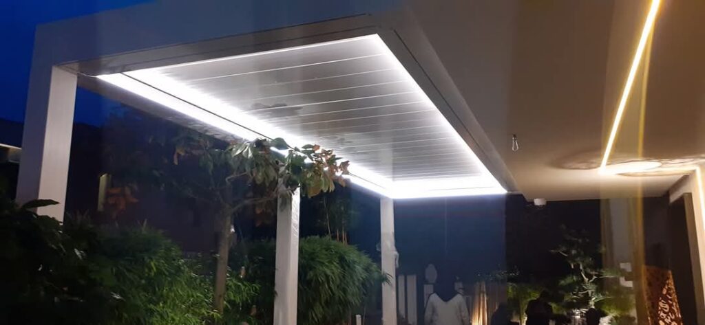 Pergole bioclimatice retractabile