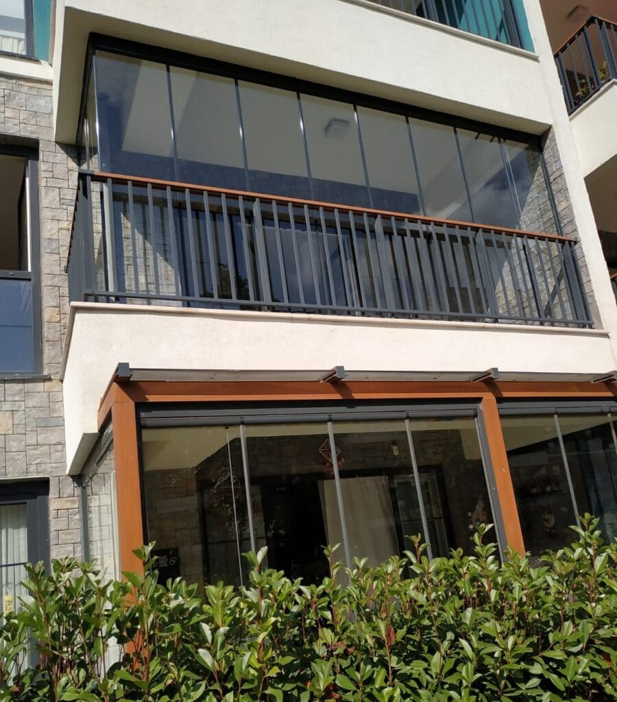 Balcon sticla glisanta